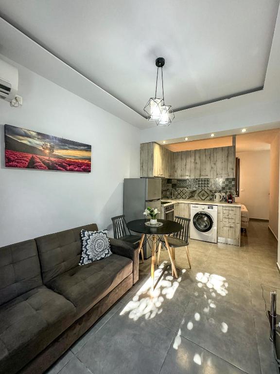 Posezení v ubytování Suite of Peace - Zante town Private Residence