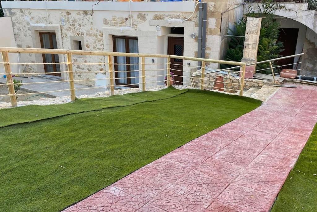 Fotografie z fotogalerie ubytování Eria's Junior Suite v destinaci Galatás
