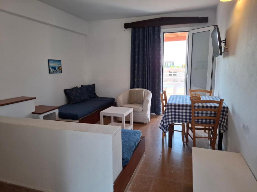 Posezení v ubytování Ariadni Apartments