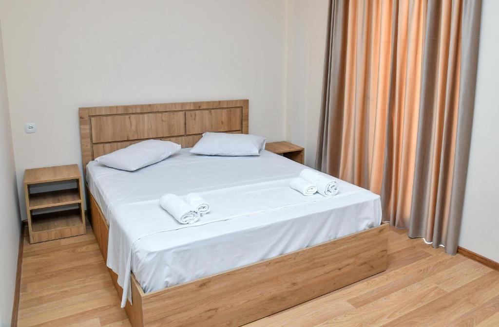 Postel nebo postele na pokoji v ubytování Just Inn Kutaisi