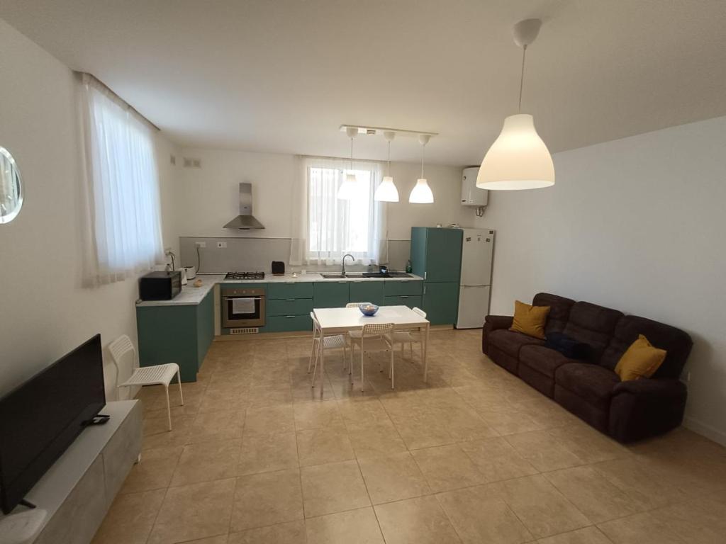 Kuchyň nebo kuchyňský kout v ubytování Maisonette JP2