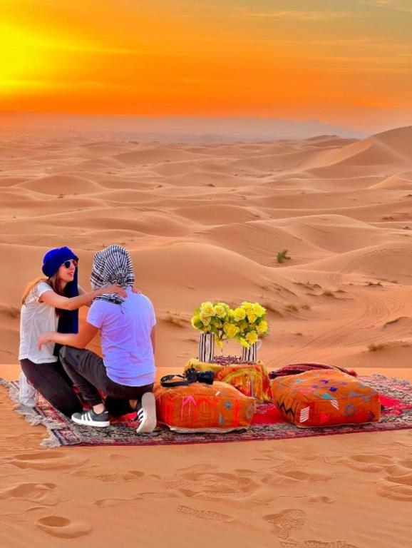 Hosté ubytování Authentic Desert Luxury Camp
