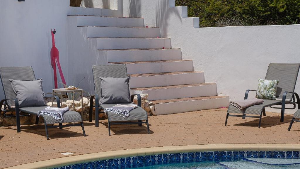 Bazén v ubytování Saint Joris a tiny Boutique Resort nebo v jeho okolí