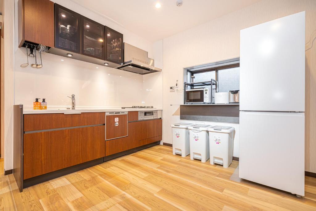 Asakusa,Ginza,Ueno,Skytree,Stn&Conv 1min ,Family suite,45 Mins to Airport,Kiyoka Villa 清禾的厨房或小厨房