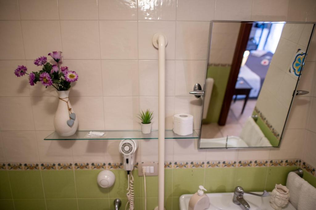 Koupelna v ubytování B&B Regina Carolina