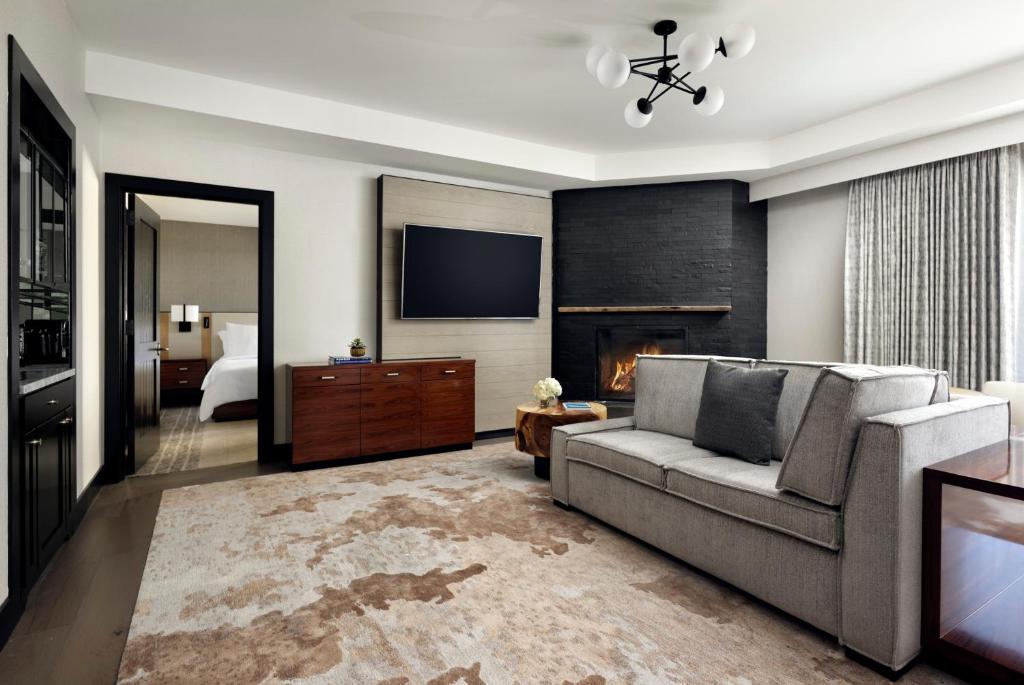 Four Seasons Resort Vail - 