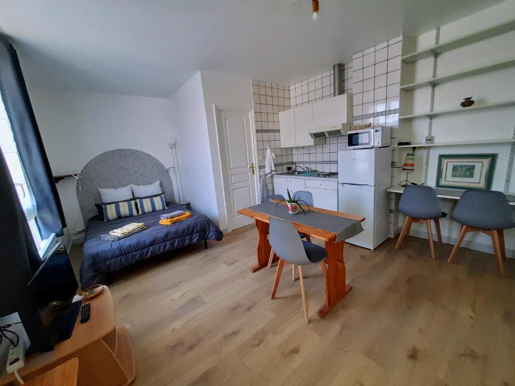 Photo de la galerie de l'établissement STUDIO proche PARIS RER D direct STADE de FRANCE et BERCY, à Maisons-Alfort