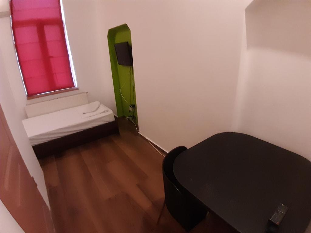 Postel nebo postele na pokoji v ubytování Central Accommodation budget by HR