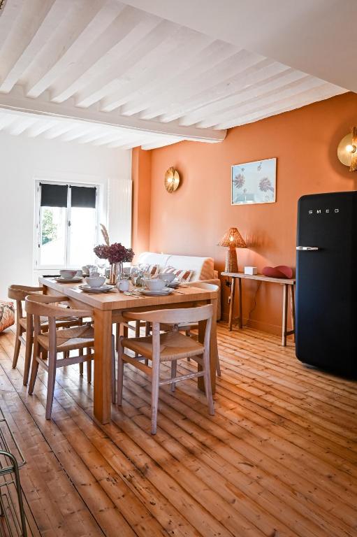 Villa Robs - Appartements tout confort, TV connectée, Haut débit, Localisation idéale - Courts séjours & Affaires - Arrivée autonome - Pas d'ascenseur - Two-Bedroom Apartment