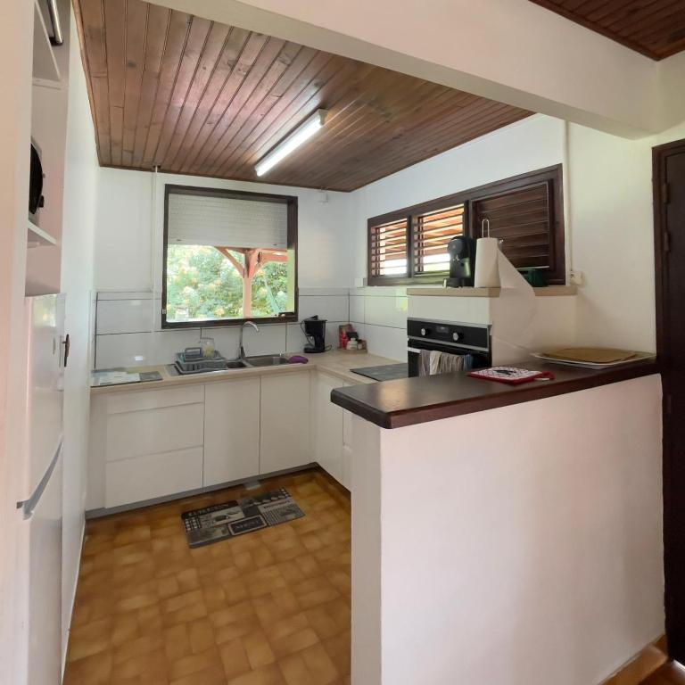 Kuchyň nebo kuchyňský kout v ubytování Villa Vivi