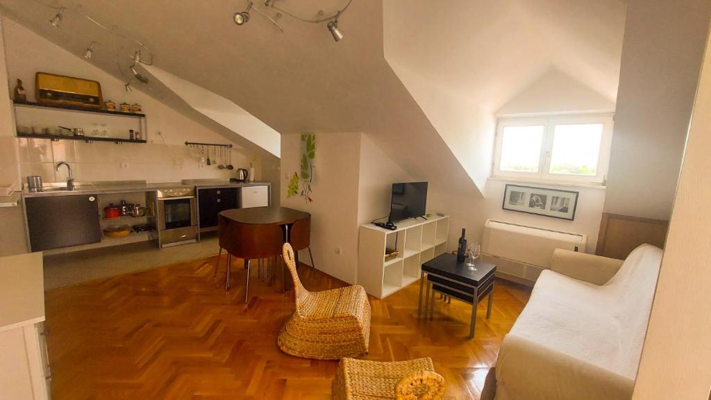 Apartment LaTi