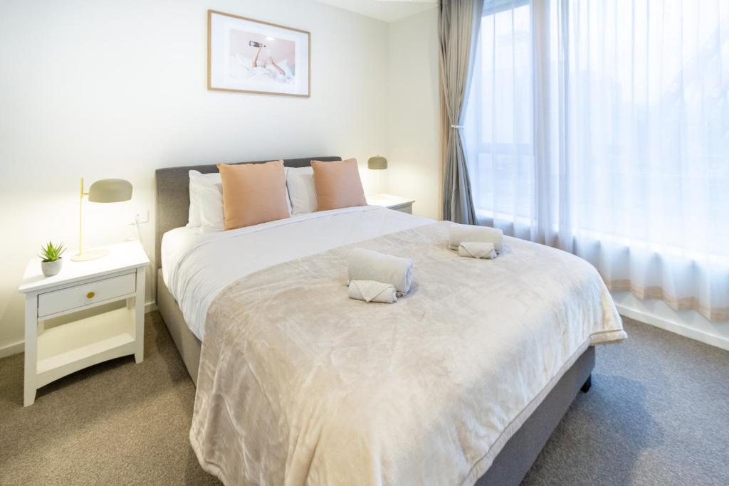 Cozy and Chic in Central Christchurch - Resim 24