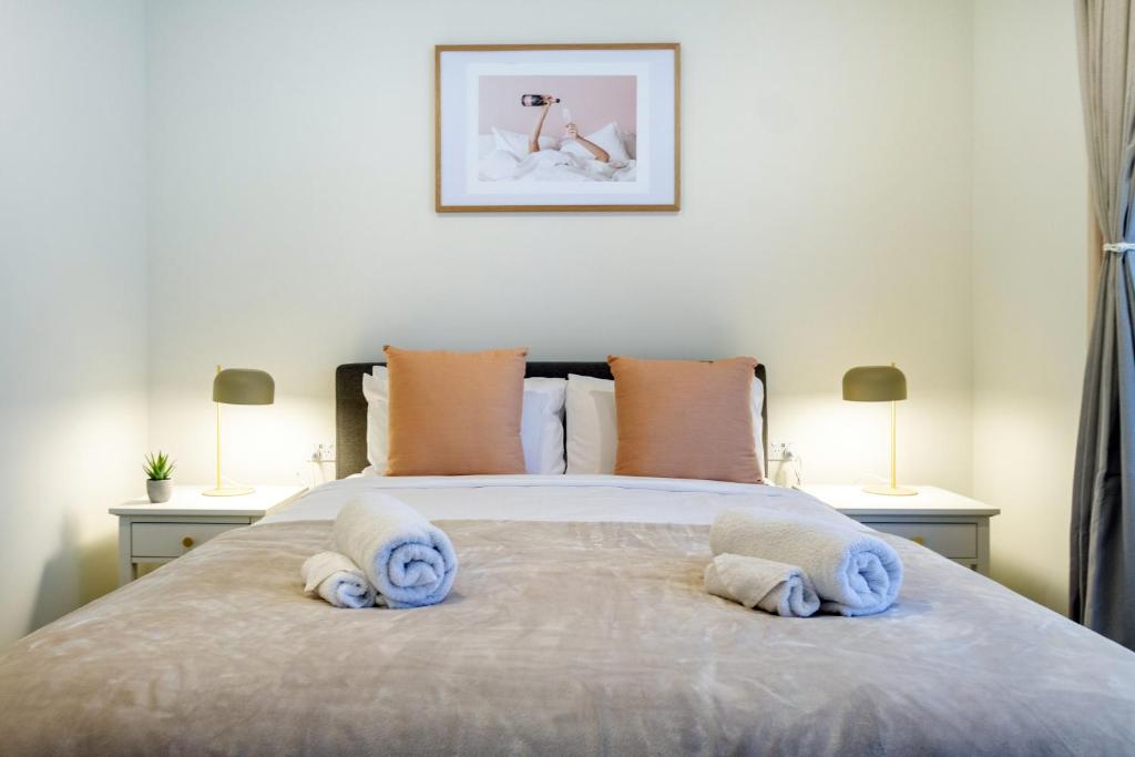 Cozy and Chic in Central Christchurch - Resim 23