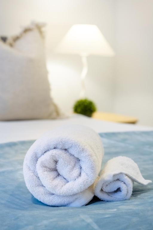 Cozy and Chic in Central Christchurch - Resim 8