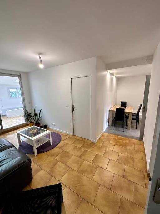 Photo de la galerie de l'établissement Maison résidence calme Cergy, à Cergy