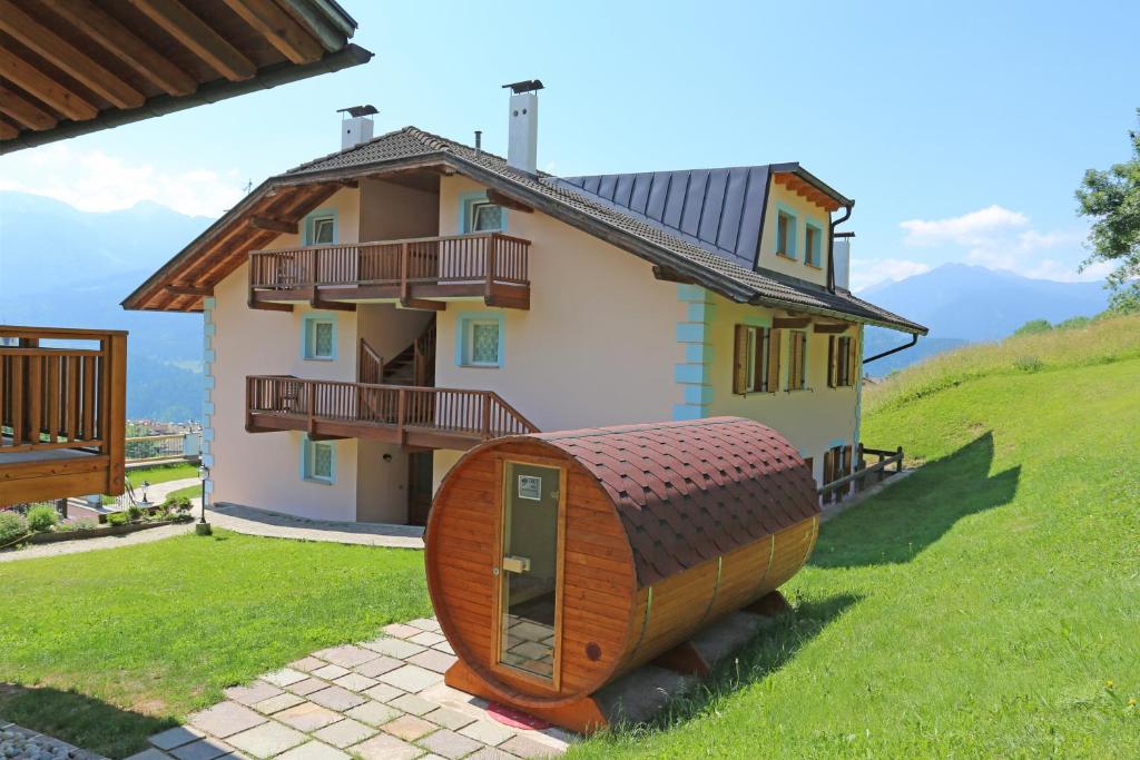Budynek, w którym mieści się aparthotel