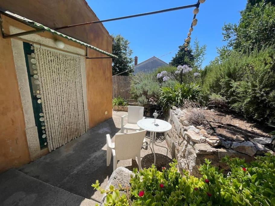 Nespecifikovaný výhled na hory nebo výhled na hory při pohledu z apartmánu
