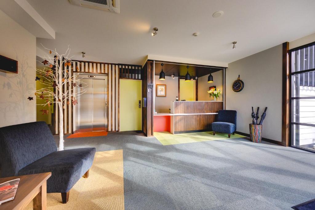 Ava Lodge - Resim 24