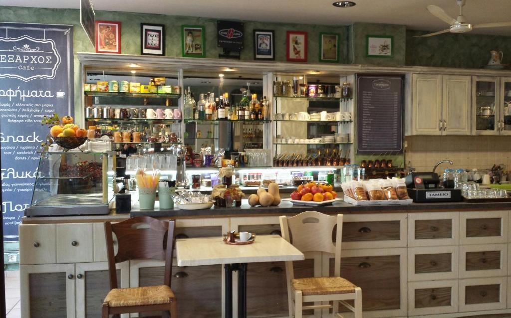 ΞεΝΩΝΑΣ ΕΞΑΡΧΟΣ - 1