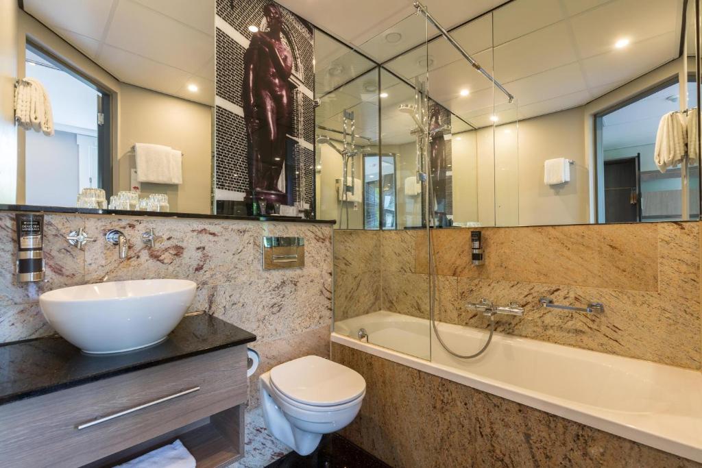 
Cosy Double Room with extra Bed
