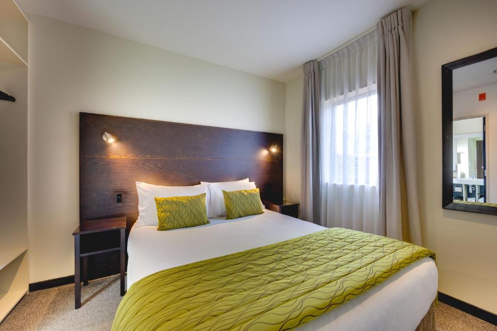 Ava Lodge - Resim 27