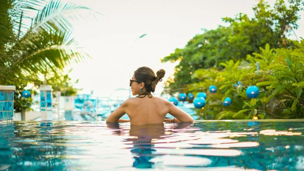 Erotik galereya qinning yaqindan korinishi