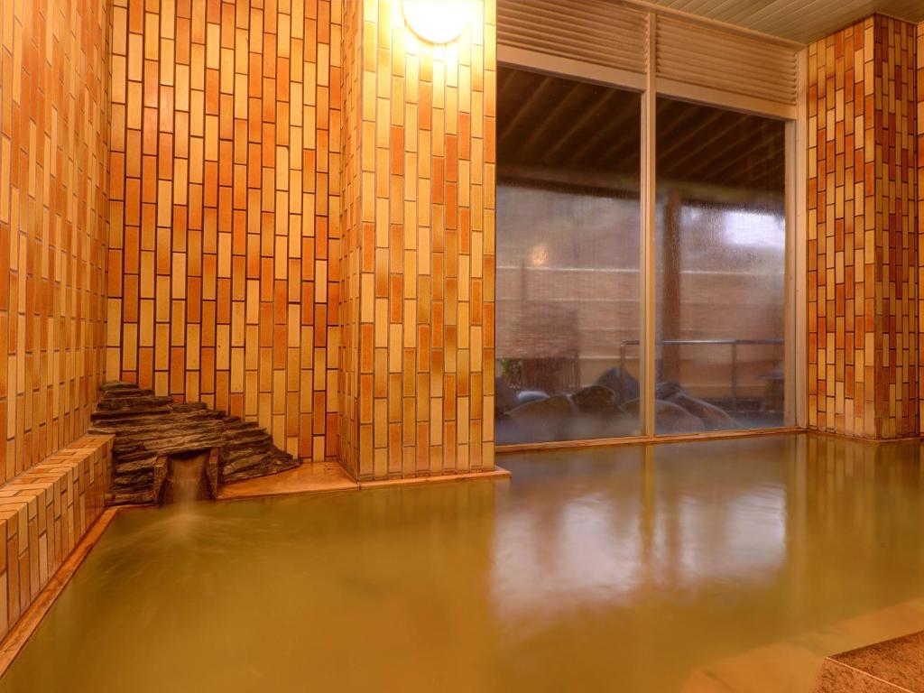 Fotografie z fotogalerie ubytování 蓬平温泉 蓬莱館 福引屋 v destinaci Nagaoka