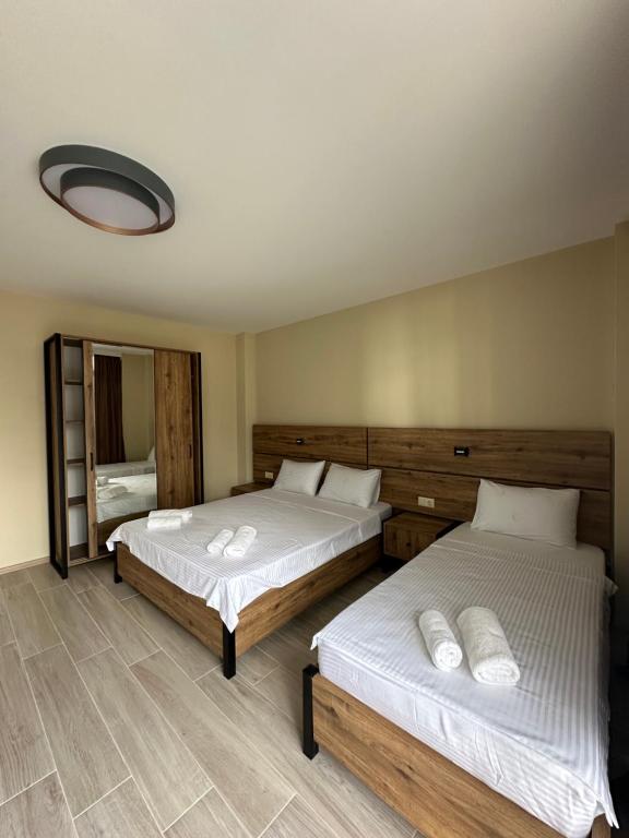 Postel nebo postele na pokoji v ubytování Paradise Shekvetili