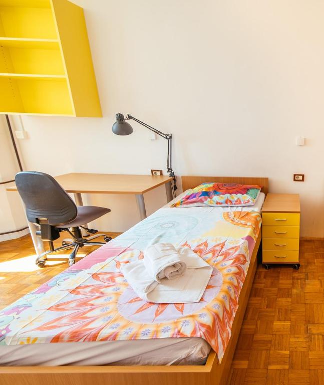 Postel nebo postele na pokoji v ubytování Prenočišča Prisoje