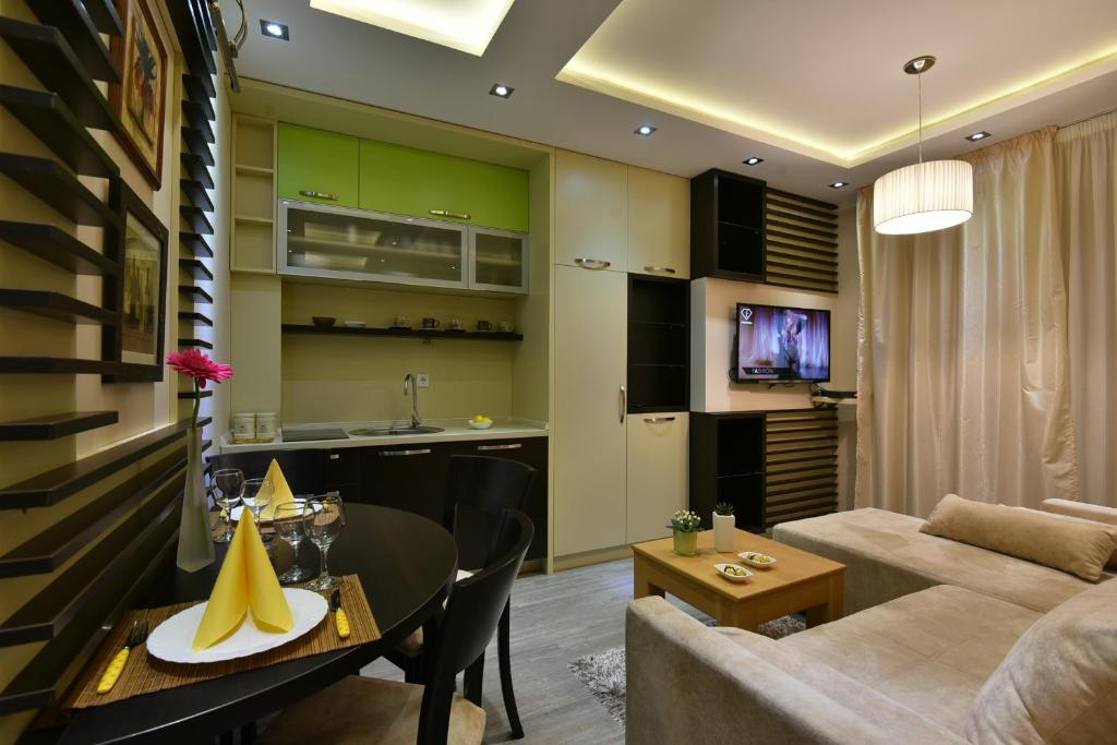 Villa Natural Wood - One-Bedroom Apartment With Terrace