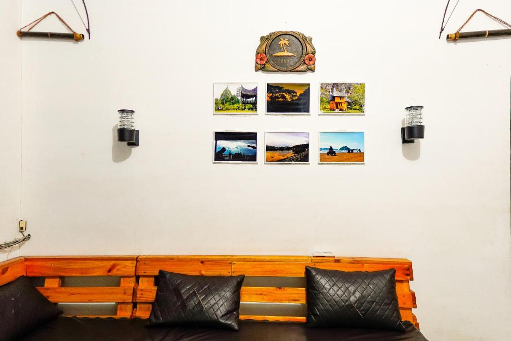 Posezení v ubytování Kokos Hostel Padang City