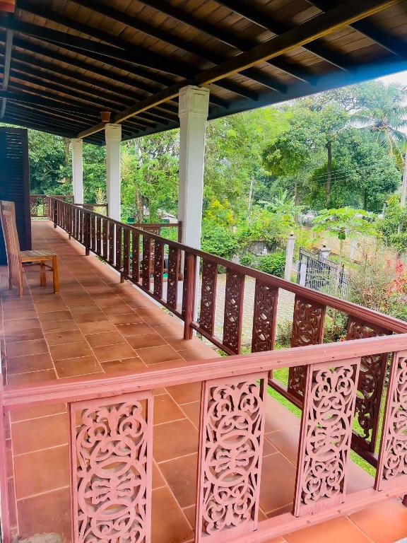 Balkón nebo terasa v ubytování The Kandy Mount Layathraa