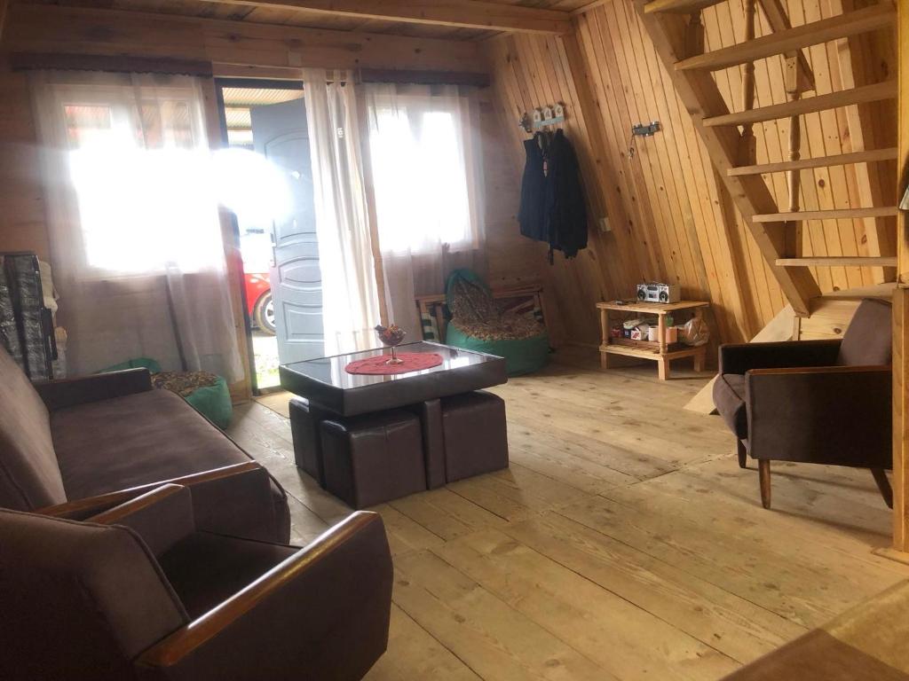 Cloudtop hut的休息区