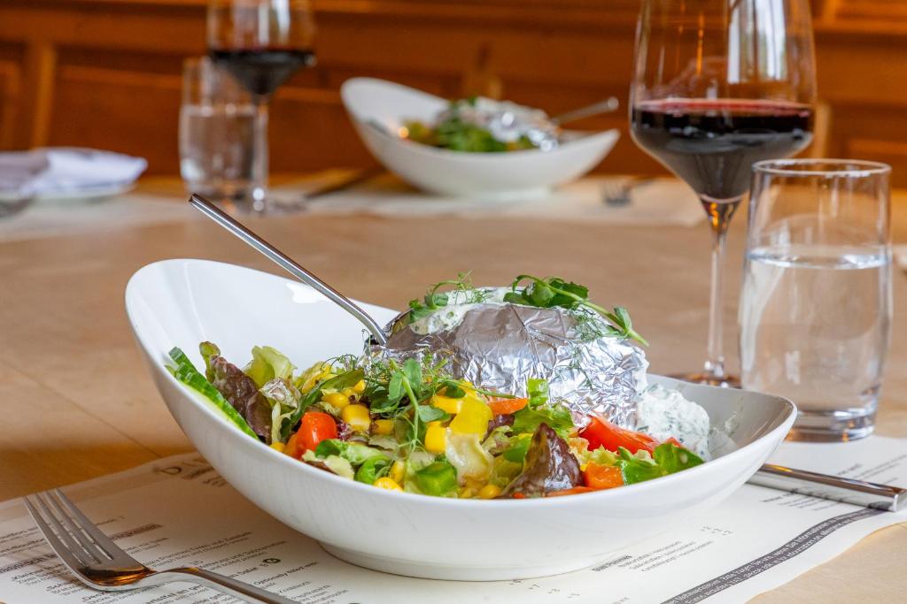 &REPEAT Köln Airport - Resim 42