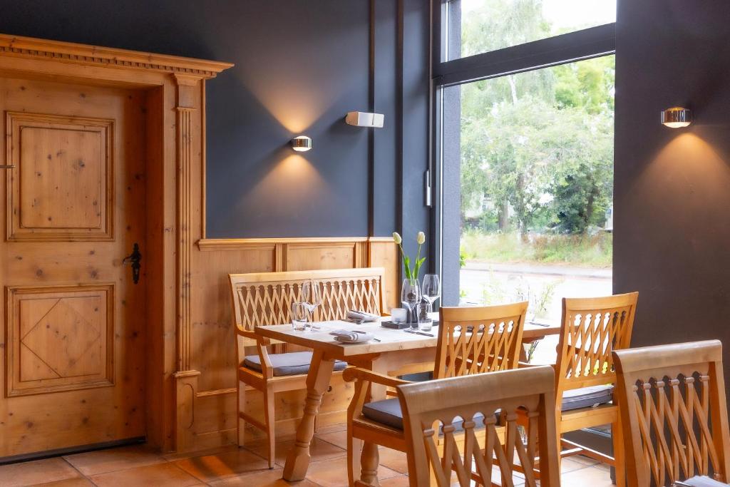 &REPEAT Köln Airport - Resim 33