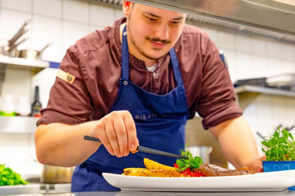 &REPEAT Köln Airport - Resim 38