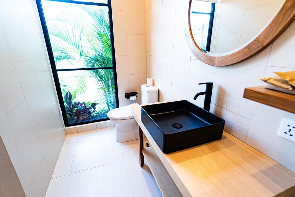 La Boutique Lux's Villas Seminyak Bali - 17