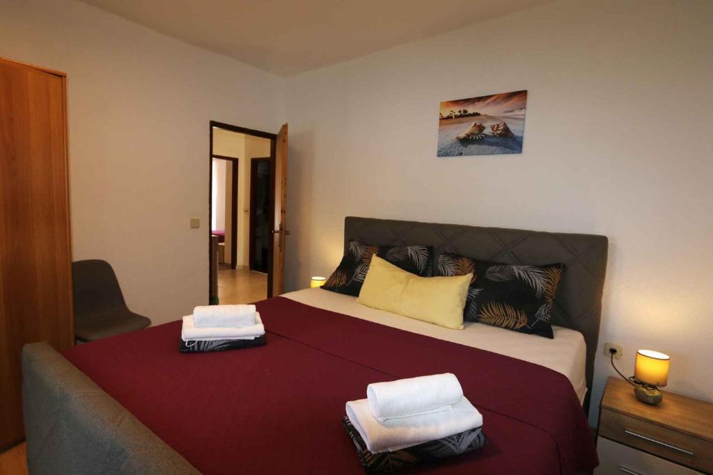 Posteľ alebo postele v izbe v ubytovaní Apartment in Silo/Insel Krk 13555