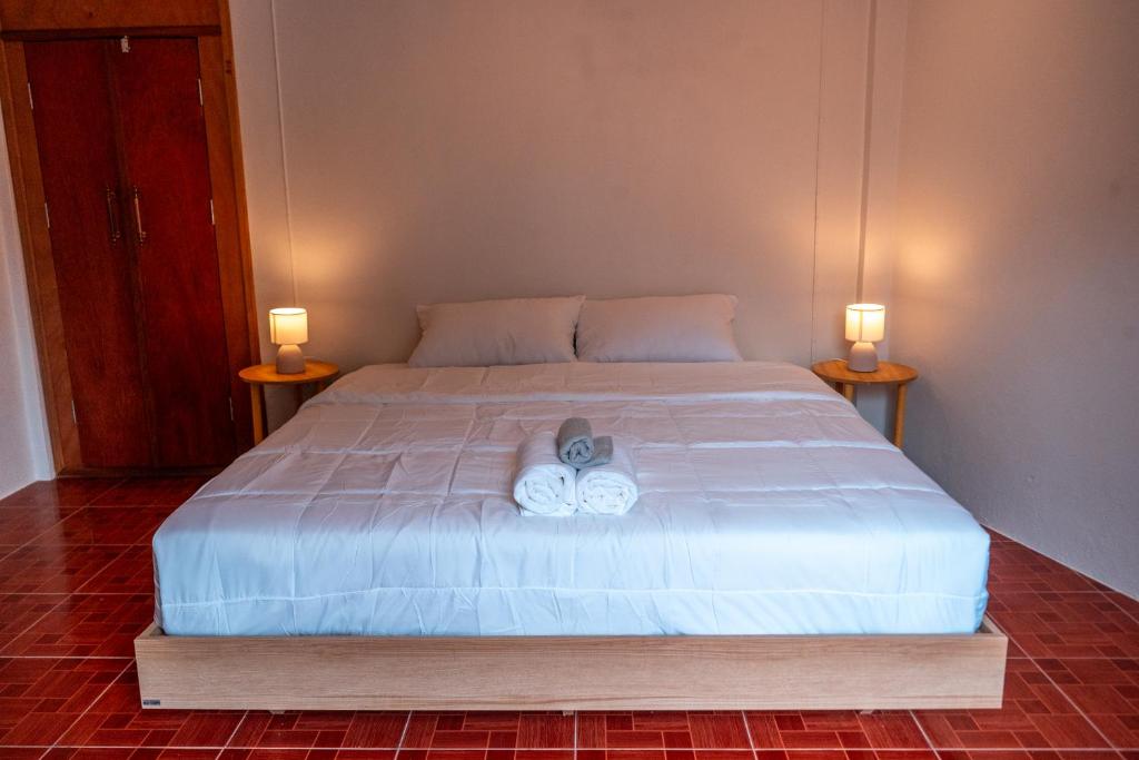 Voodi või voodid majutusasutuse Closca Hostel Koh Tao toas