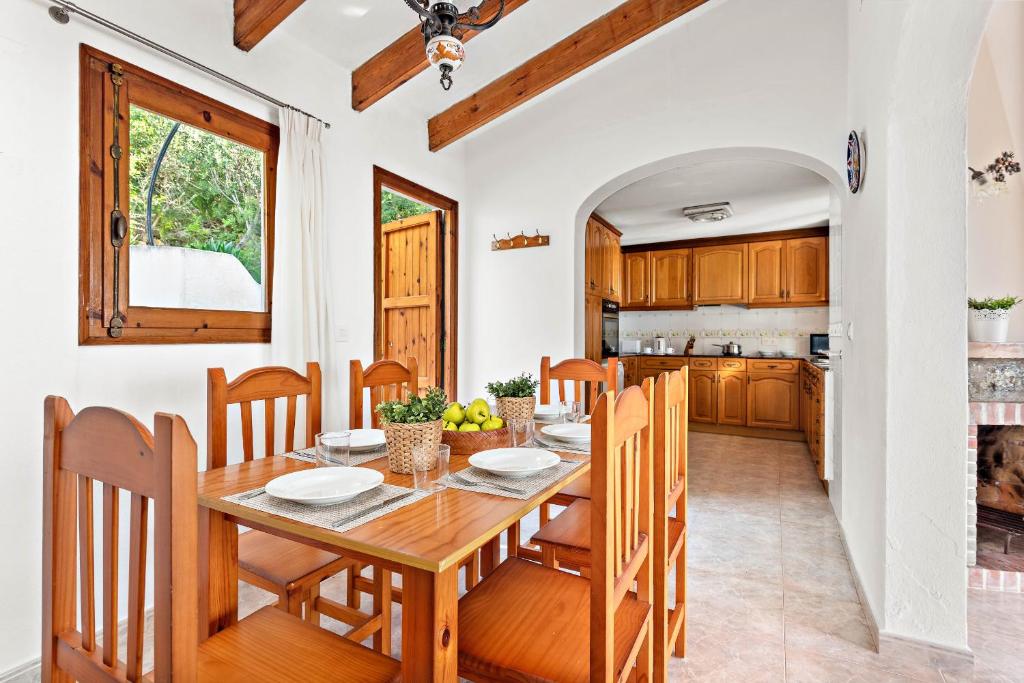 Kuchyň nebo kuchyňský kout v ubytování Villa Los Pinos