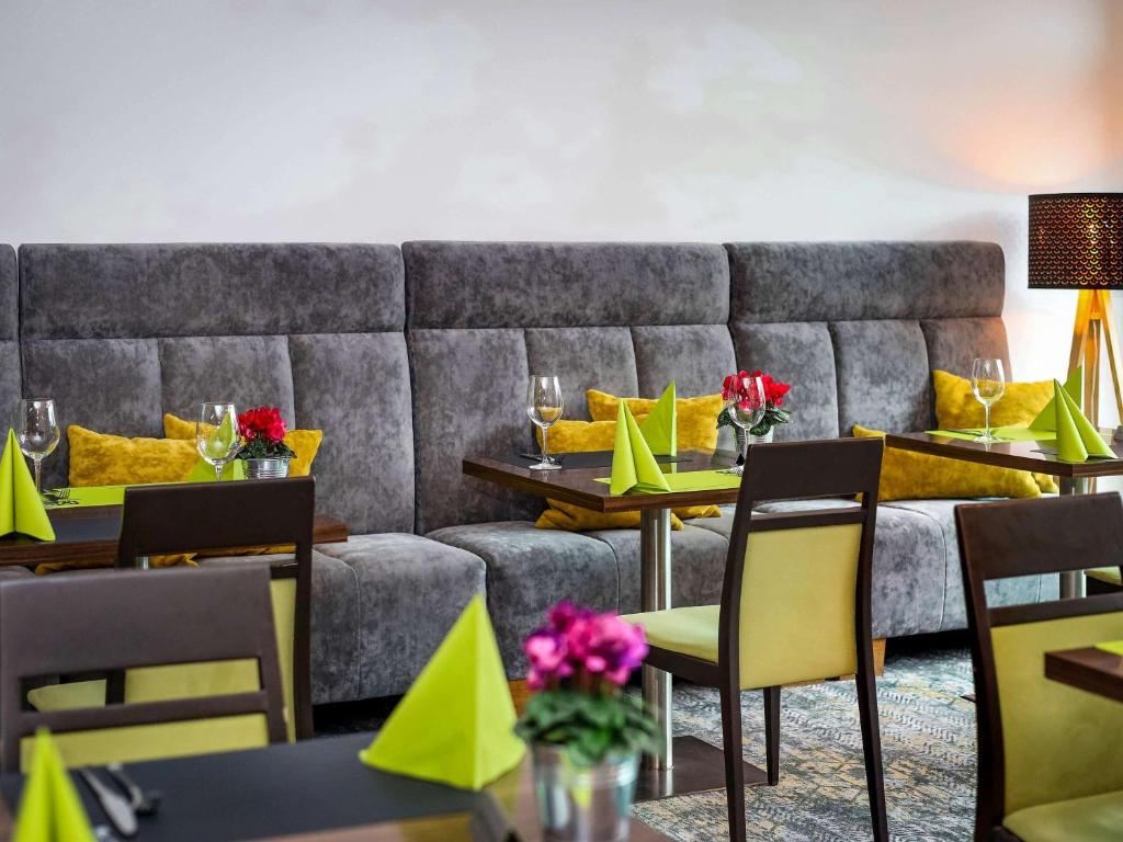 Posedenie v ubytovaní Novotel Poznań Malta