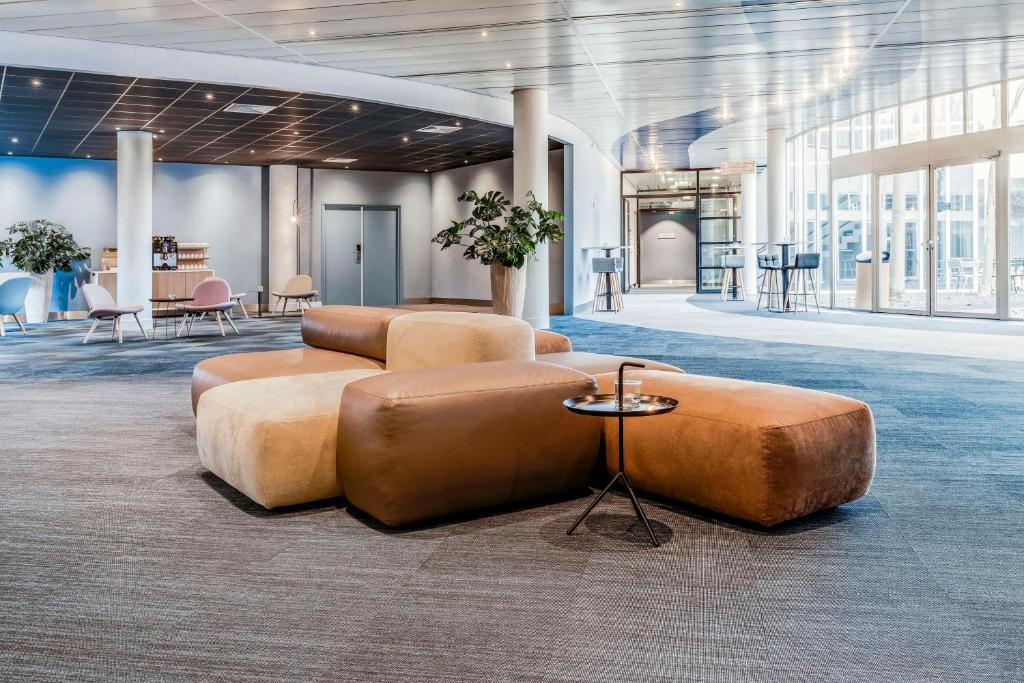 Posezení v ubytování NH Noordwijk Conference Centre Leeuwenhorst