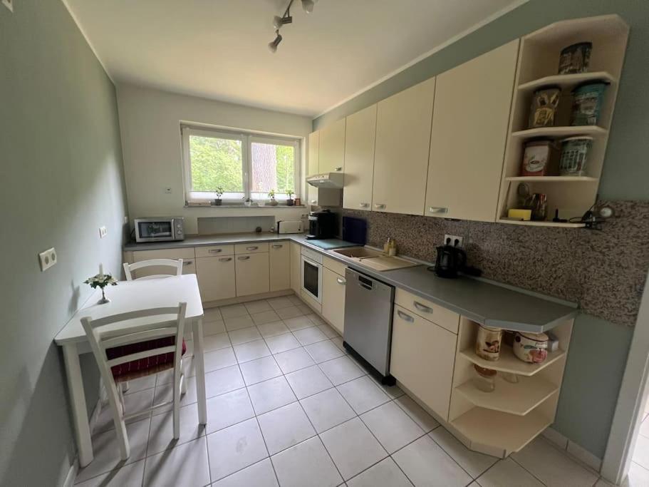 Dapur atau dapur kecil di Einfamilienhaus mit Garten