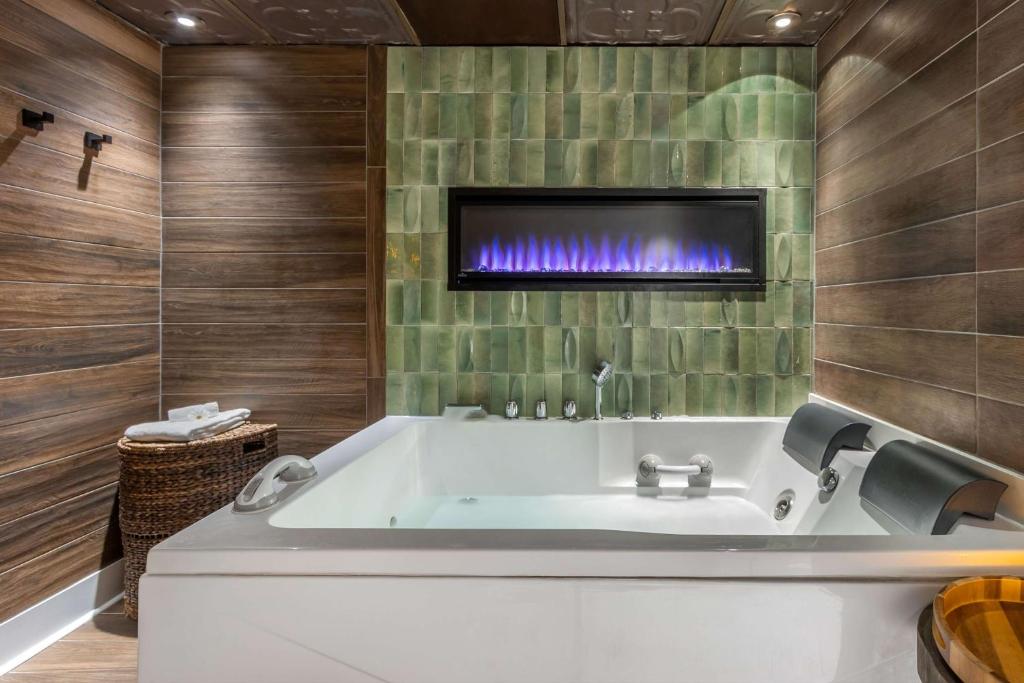 Ein Badezimmer in der Unterkunft Hilton Grand Vacations Club Anderson Ocean Myrtle Beach