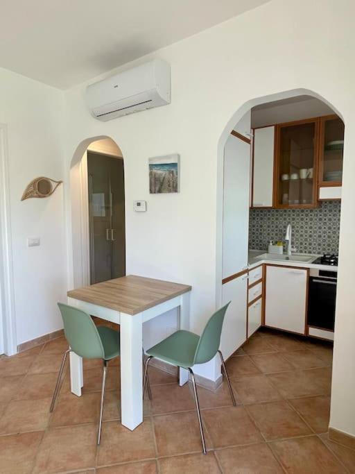 Kuchyň nebo kuchyňský kout v ubytování Le Lantane House