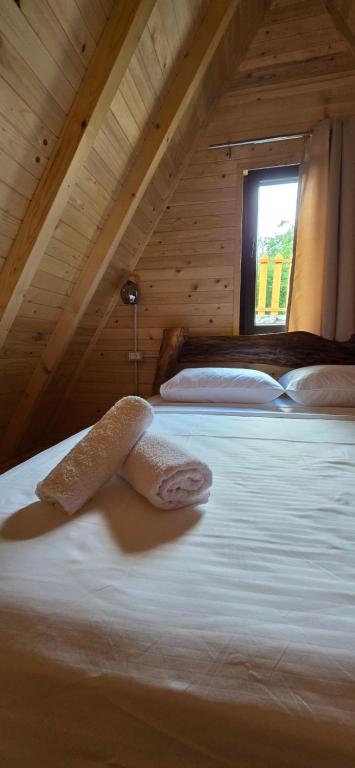 Postel nebo postele na pokoji v ubytování Mikpritja Theth