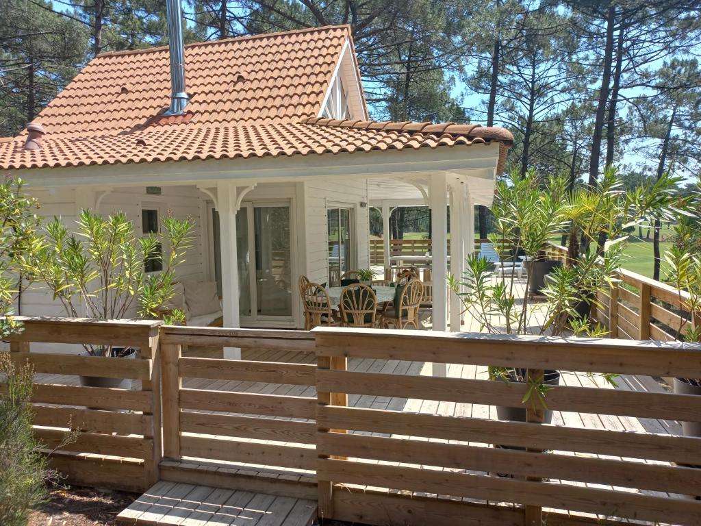 Photo de la galerie de l'établissement Chalet Oyat, à Le Porge