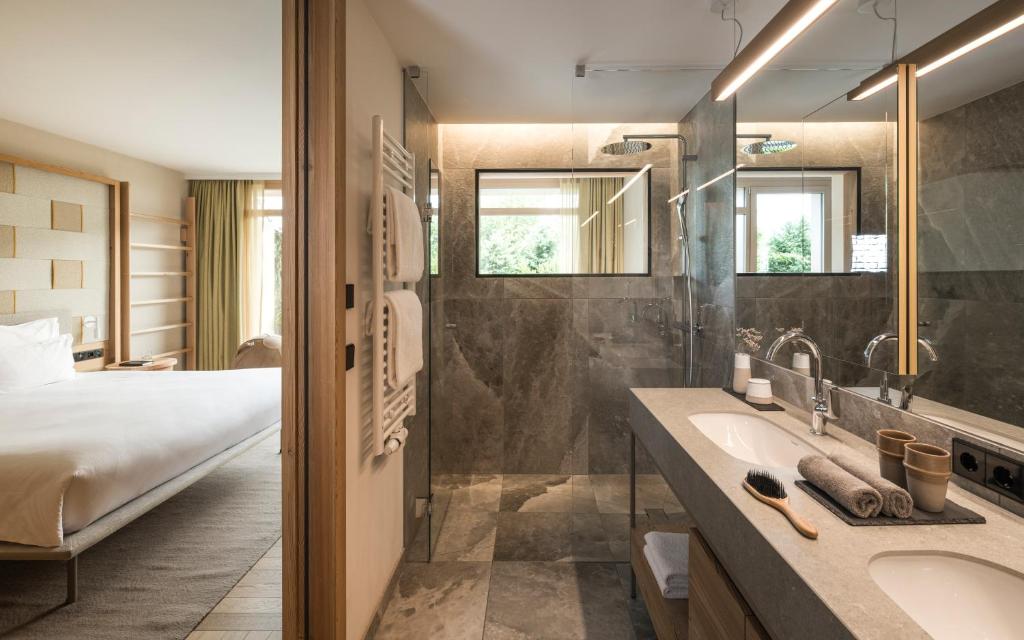 Falkensteiner Hotel Kronplatz - The Leading Hotels of the World photo 3
