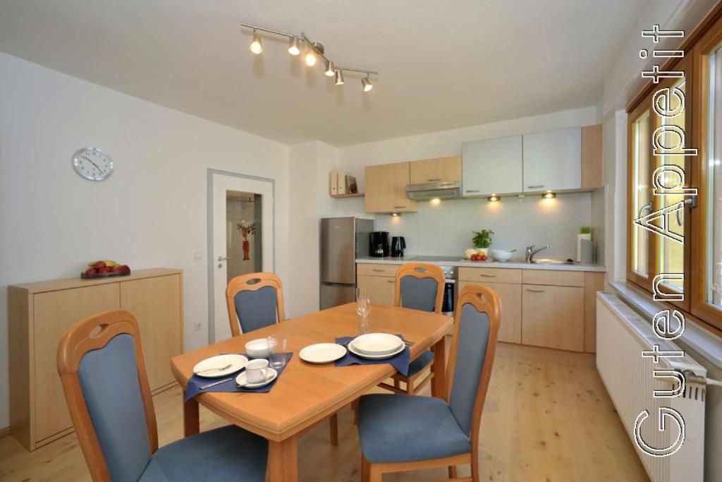 Kuchyň nebo kuchyňský kout v ubytování Ferienwohnung Refugium