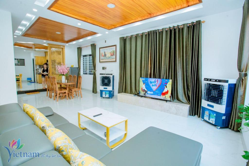 Suitetrails - Biệt Thự LÊ NGỌC HÂN Hồ Bơi Xanh
